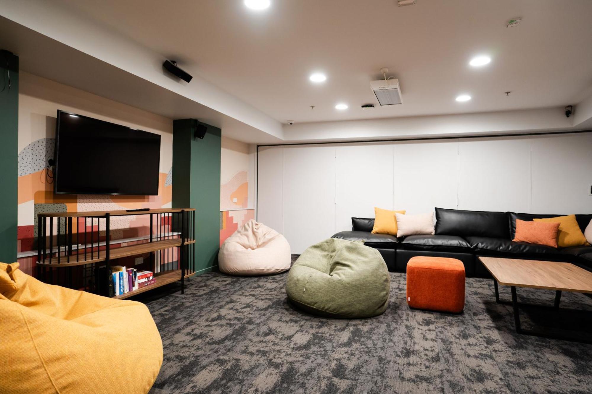 Haka House Wellington Hostel Exterior photo The common room at the University of New South Wales
