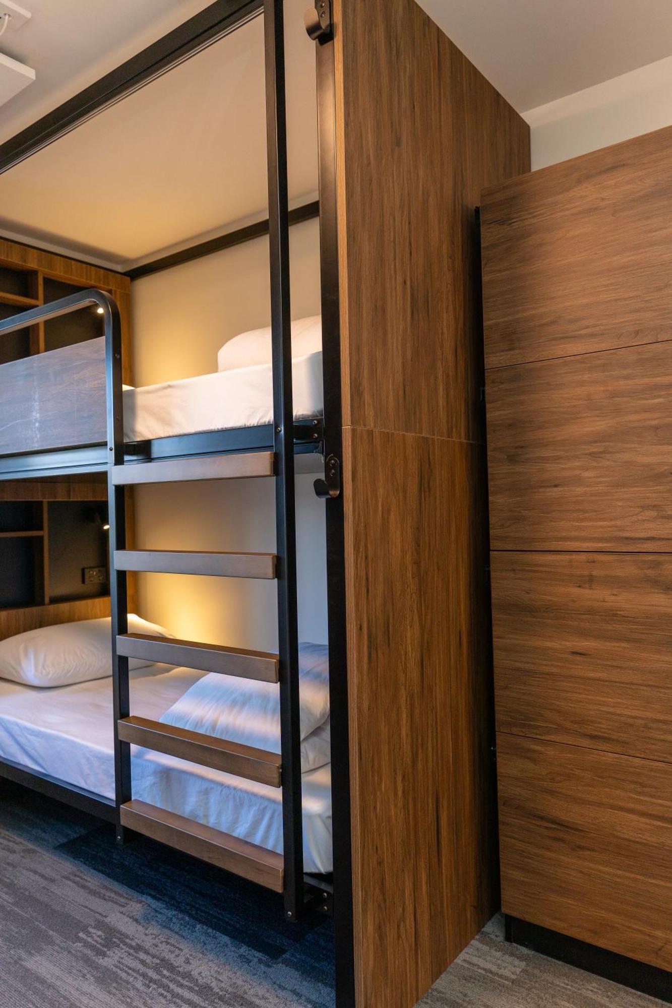 Haka House Wellington Hostel Exterior photo A bunk bed in a capsule hotel