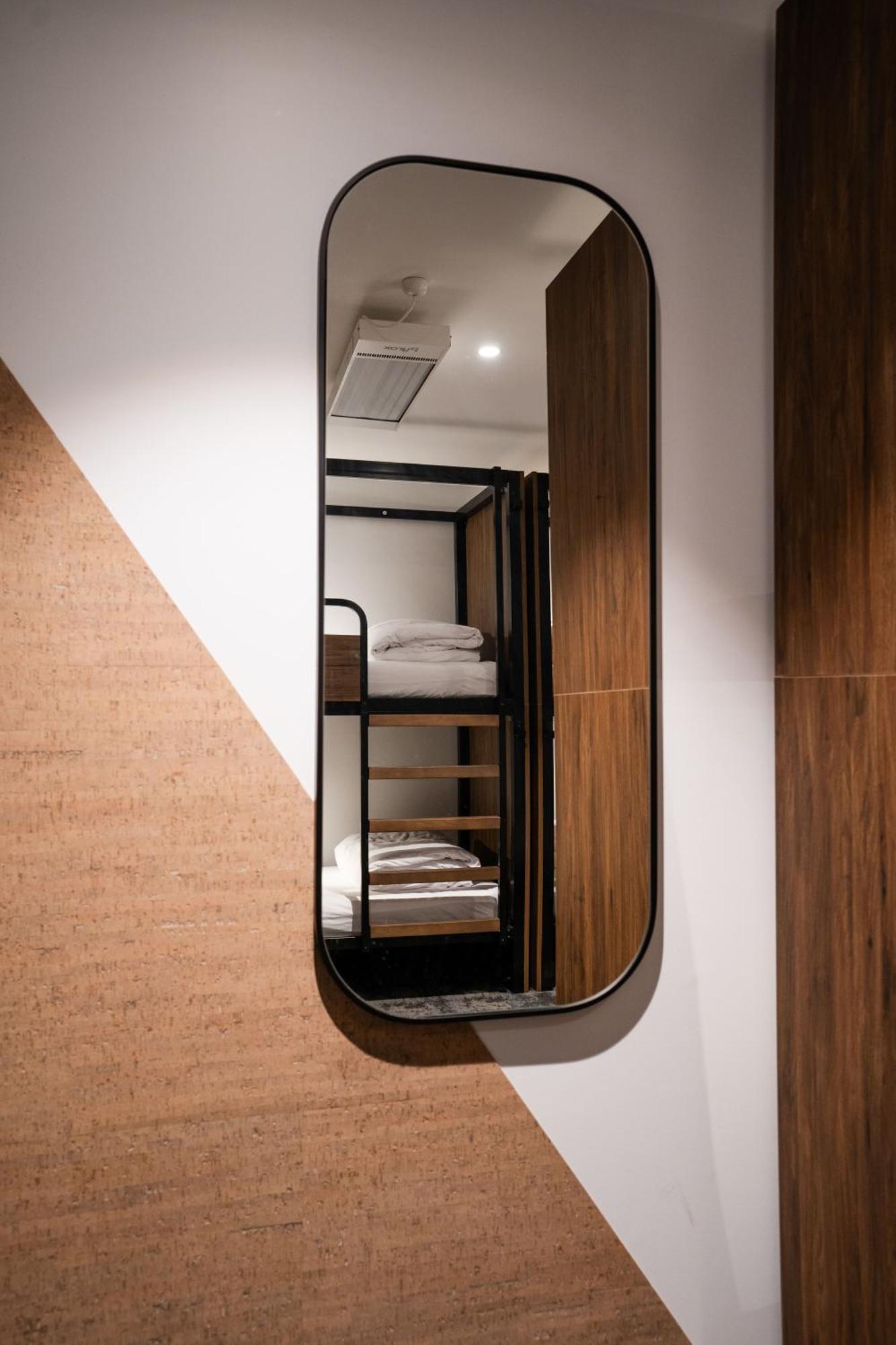 Haka House Wellington Hostel Exterior photo A capsule hotel in Tokyo